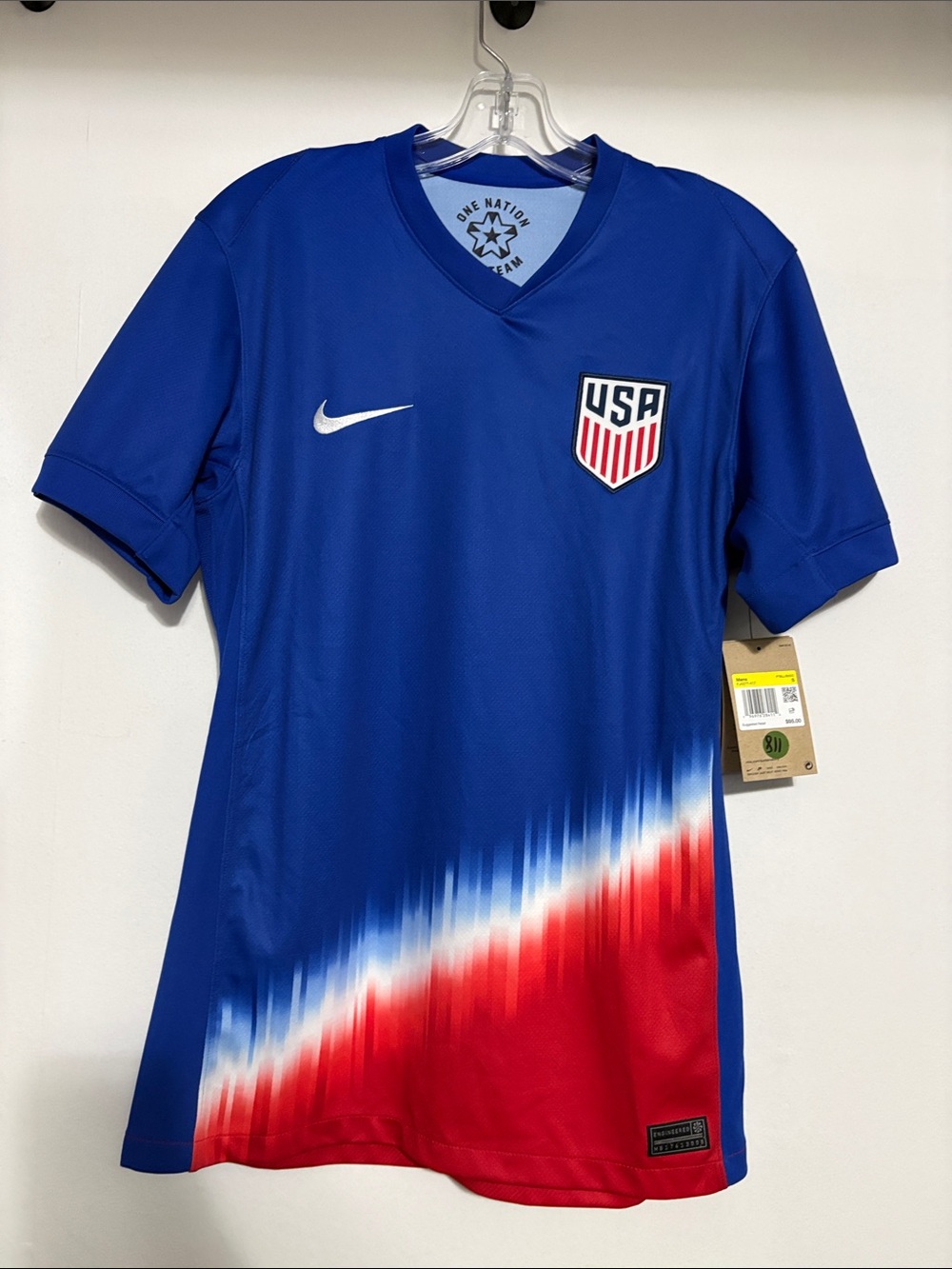 NWT Mens Nike USA Blue with Red/White/Blue Gradient Soccer Jersey
